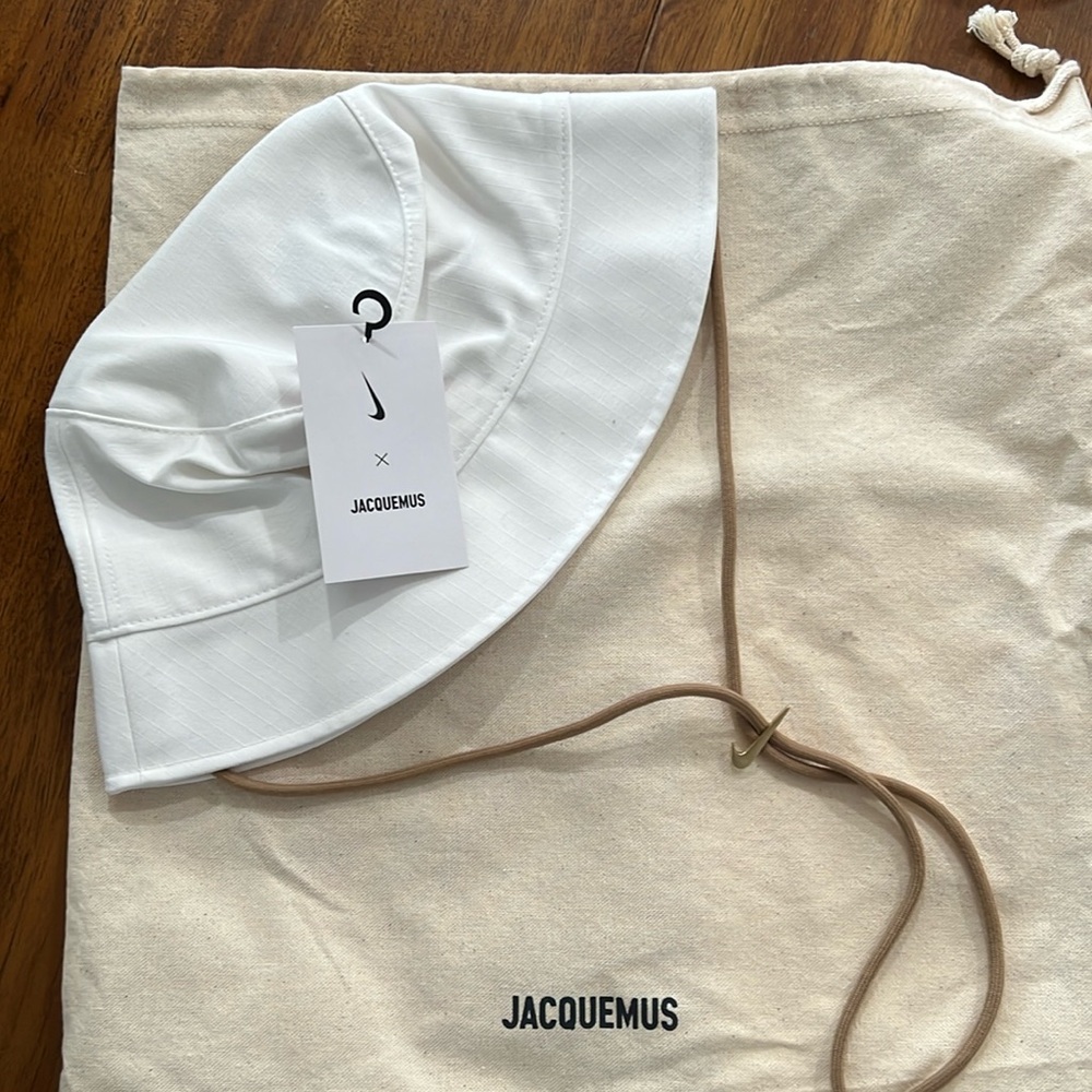 NEW! Jacquemus Nike Bucket Hat L/XL